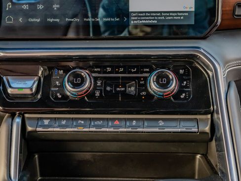 Used 2025 GMC Sierra 2500 Denali Ultimate image 25