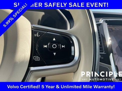 Certified 2023 Volvo XC90 B5 Plus AWD/4WD image 14