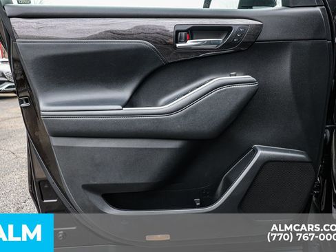 Used 2021 Toyota Highlander Platinum image 53