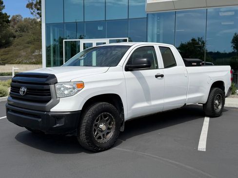 Used 2015 Toyota Tundra SR image 9