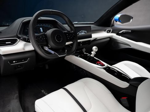Used 2025 Lotus Emira RWD image 2