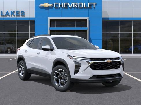 New 2026 Chevrolet Trax LT FWD image 7