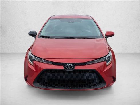 Used 2021 Toyota Corolla LE FWD image 2