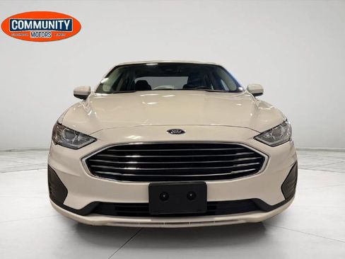 Used 2020 Ford Fusion SE image 11