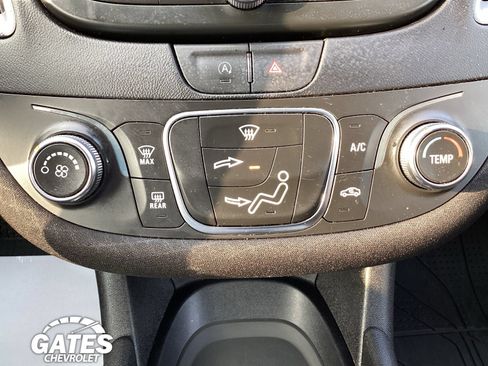 Used 2025 Chevrolet Malibu RS w/ LPO, Floor Liner Package FWD image 17