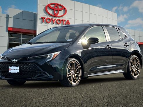 Certified 2025 Toyota Corolla Hatchback image 7