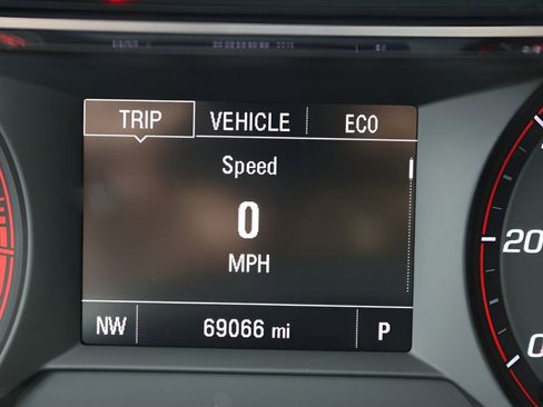 Used 2022 Chevrolet TrailBlazer RS FWD image 28