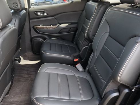Certified 2022 GMC Acadia Denali w/ Denali Ultimate Package FWD image 26