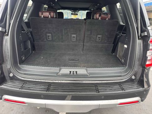 Used 2024 Ford Expedition Limited image 10