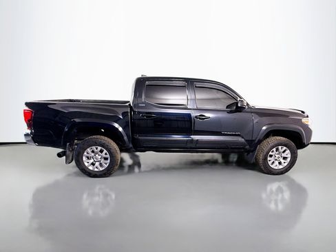Used 2019 Toyota Tacoma SR5 image 11