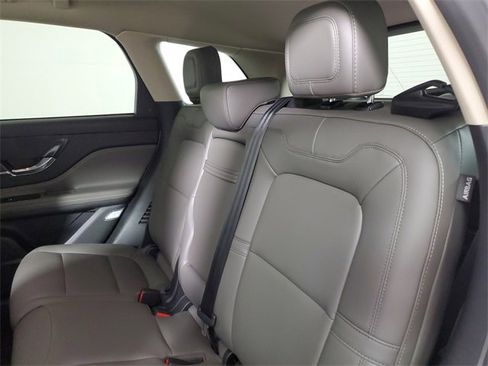 Used 2024 Lincoln Corsair FWD image 12
