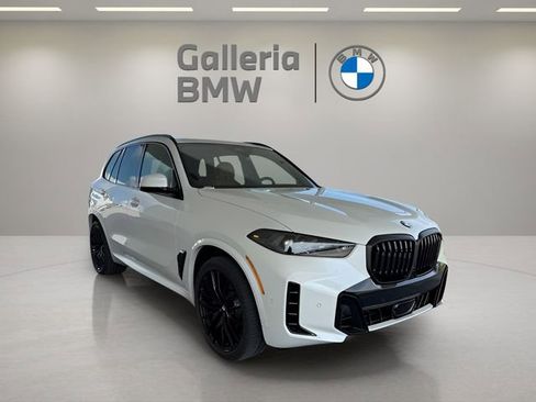 Used 2026 BMW X5 sDrive40i w/ M Sport Package image 4
