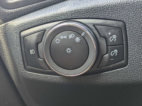 Used 2019 Ford EcoSport SE FWD image 25