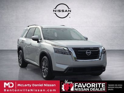 Used 2025 Nissan Pathfinder SV