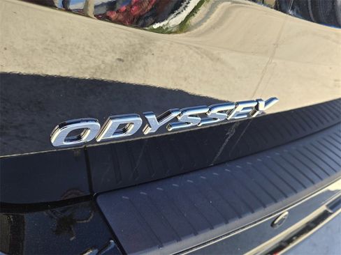 Certified 2025 Honda Odyssey Touring image 15