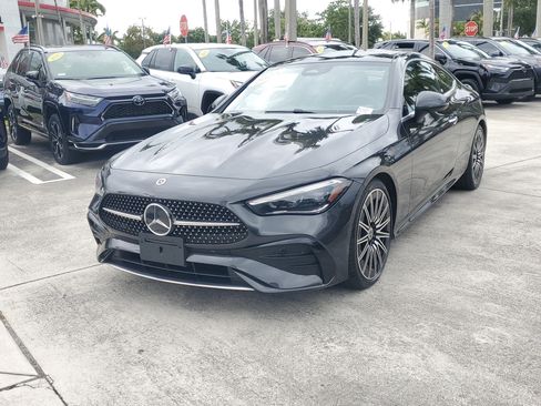 Used 2025 Mercedes-Benz CLE 300 4MATIC Coupe image 7