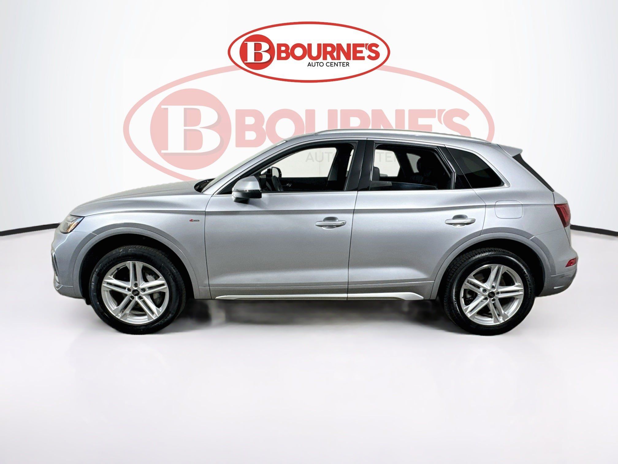 Used 2023 Audi Q5 e Premium Plus w/ Premium Plus Package AWD/4WD image 8