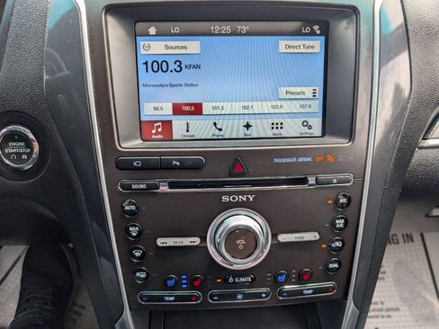 Used 2017 Ford Explorer Sport w/ Equipment Group 401A AWD/4WD image 17
