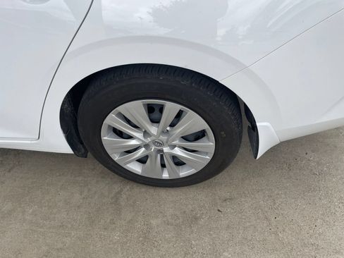 Used 2025 Nissan Sentra S FWD image 14