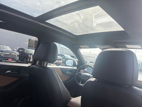 Used 2025 Chevrolet Equinox ACTIV w/ Safety and Technology Package image 46