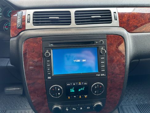 Used 2011 Chevrolet Silverado 2500 LTZ w/ LTZ Plus Package AWD/4WD image 18