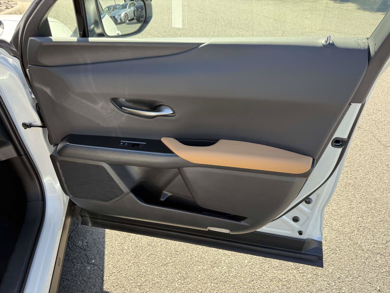 Used 2025 Lexus UX 300h AWD w/ Cold Area Package image 14