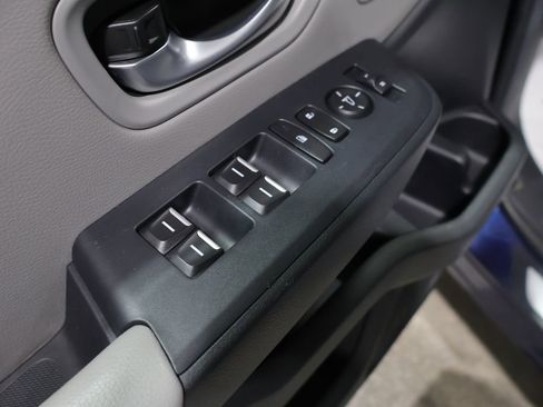Used 2025 Honda Pilot Touring image 14