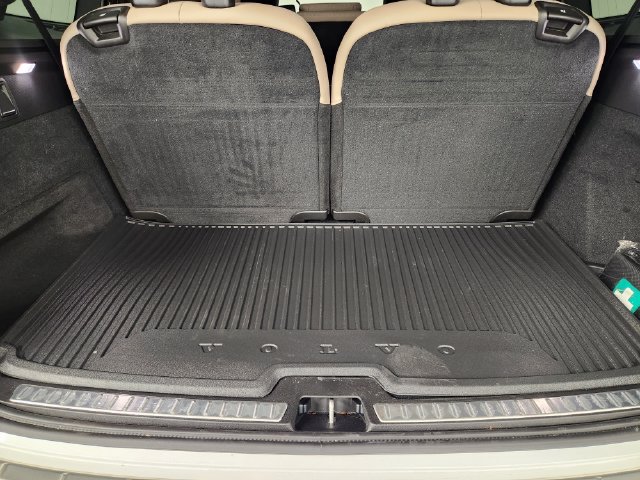 Certified 2026 Volvo XC90 B6 Plus w/ Protection Package Premier AWD/4WD image 33