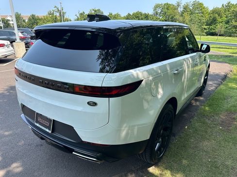 Used 2023 Land Rover Range Rover Sport SE AWD/4WD image 19