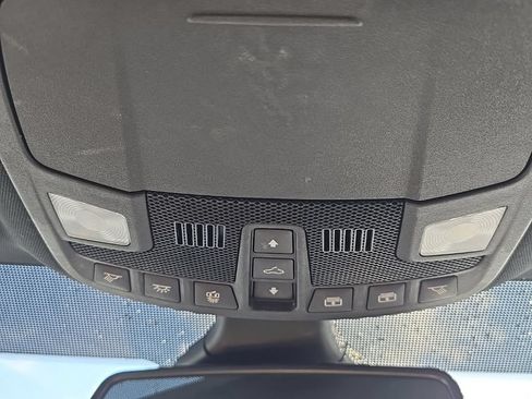 Used 2023 Ford Edge ST-Line AWD/4WD image 36