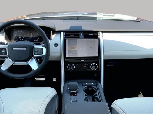 New 2026 Land Rover Discovery Dynamic SE AWD/4WD image 5