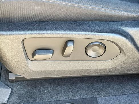 Certified 2023 Chevrolet Colorado Trail Boss w/ Advanced Trailering Package AWD/4WD image 46