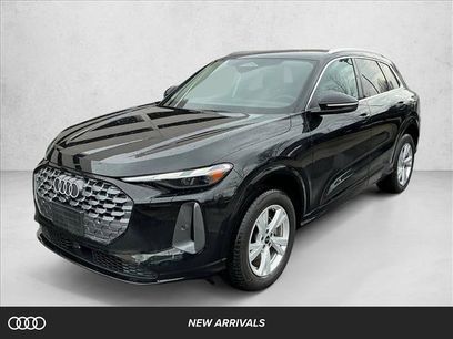 Used 2025 Audi Q5 Premium w/ Convenience Package