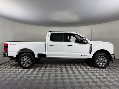 Used 2025 Ford F350 Lariat w/ Lariat Ultimate Package image 5