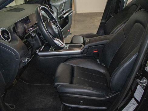 Used 2025 Mercedes-Benz GLA 250 image 7