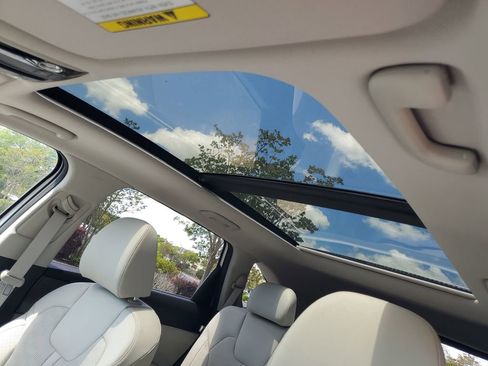 New 2026 Kia Sorento S FWD image 10