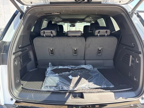 New 2026 GMC Acadia Denali Ultimate w/ LPO, All-Weather Package AWD/4WD image 26