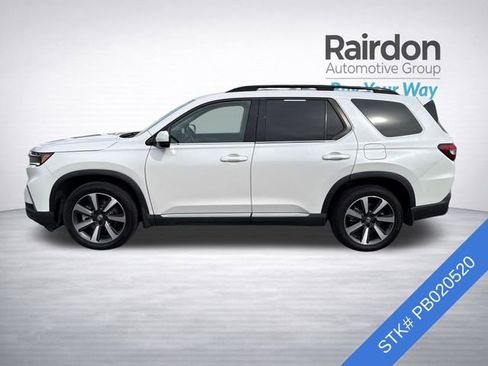 Used 2023 Honda Pilot Elite image 4