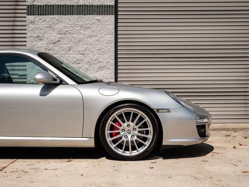 Used 2009 Porsche 911 Carrera S RWD image 19