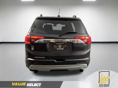 Used 2017 GMC Acadia SLT FWD image 7