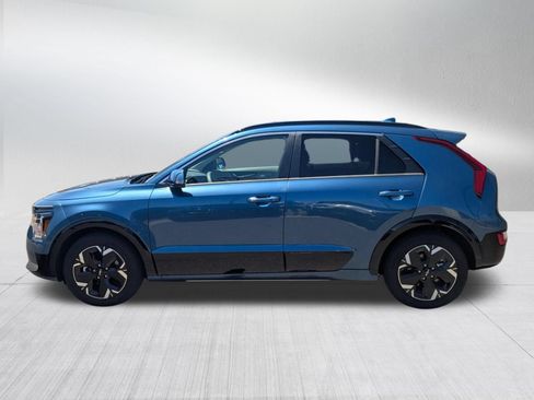 Used 2023 Kia Niro Wind FWD image 2