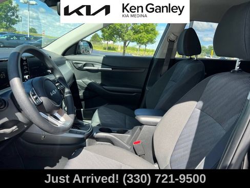 Certified 2024 Kia Seltos LX AWD/4WD image 11