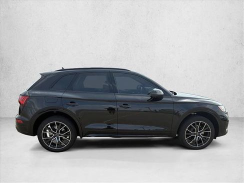 Used 2023 Audi SQ5 Premium Plus w/ Premium Plus Package AWD/4WD image 4