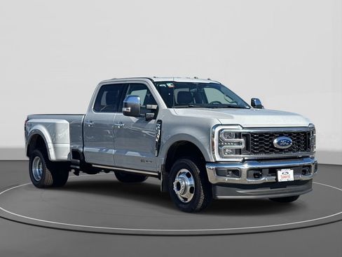 New 2025 Ford F350 Lariat w/ Lariat Ultimate Package image 4
