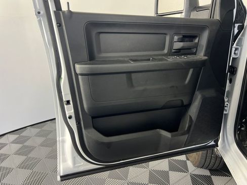 New 2026 RAM 2500 Tradesman w/ Chrome Appearance Group image 9