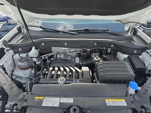 Used 2023 Volkswagen Atlas SEL Premium AWD/4WD image 8
