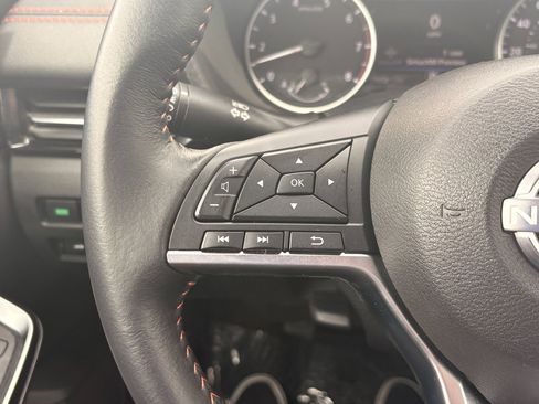 Certified 2024 Nissan Sentra SR FWD image 17