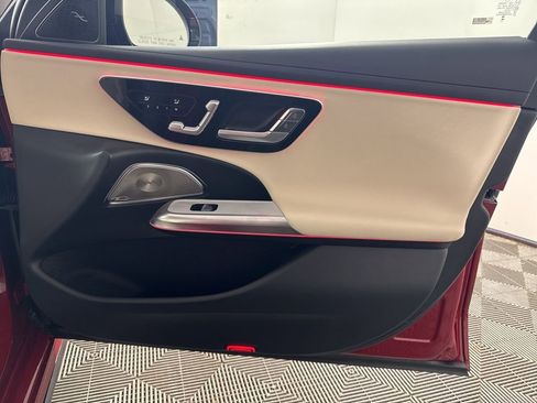 Certified 2025 Mercedes-Benz E 350 4MATIC Sedan image 22