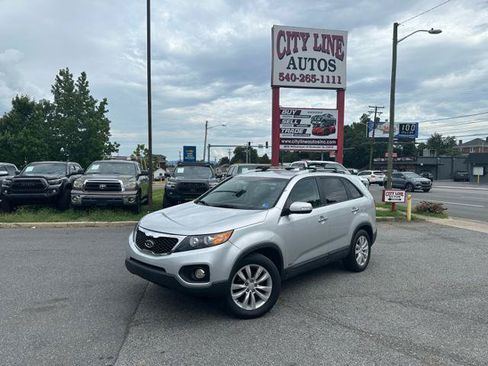 Used 2011 Kia Sorento EX w/ Premium Pkg AWD/4WD image 1
