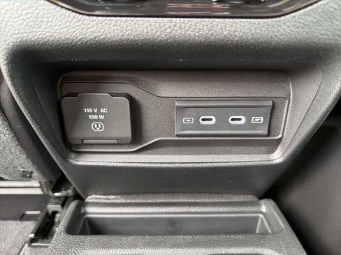 New 2026 Jeep Grand Cherokee L Limited w/ Limited Altitude Package RWD image 28